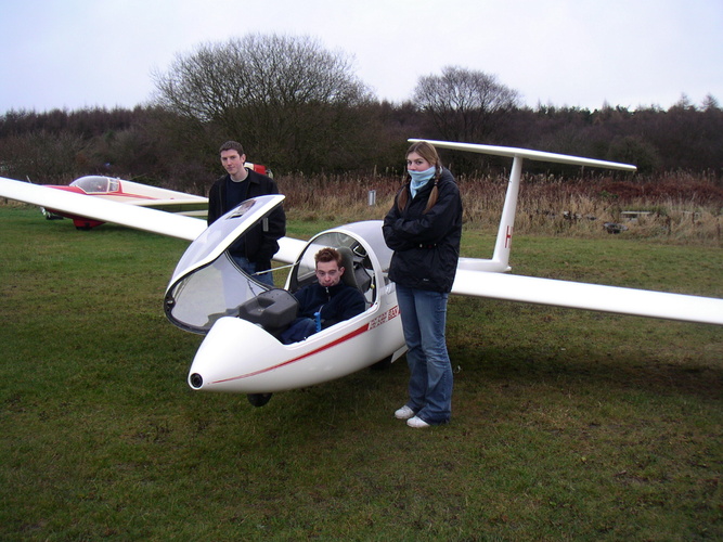 Spikey about to fly the DG500 at Sutton Bank