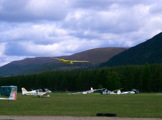 Snoopy on approach